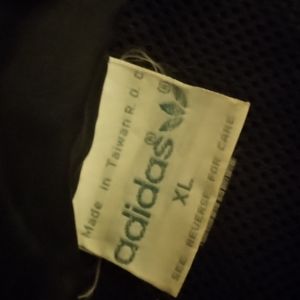 Adidas Men's XL windbreaker.